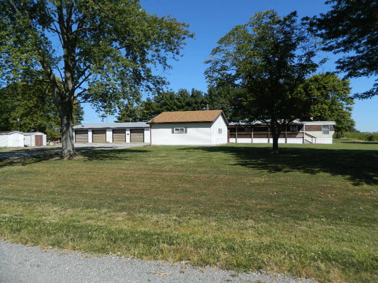 1757 County Road 350 N Fairfield, IL