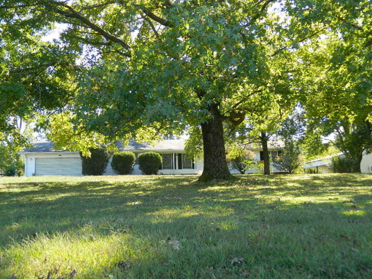 2284 County Road 620N, Fairfield, IL