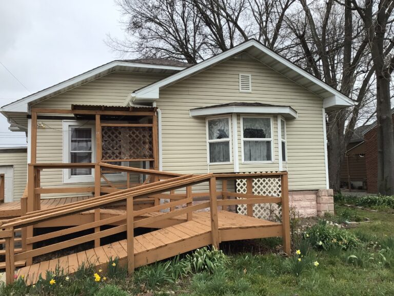 500 E Boone St, Salem, IL